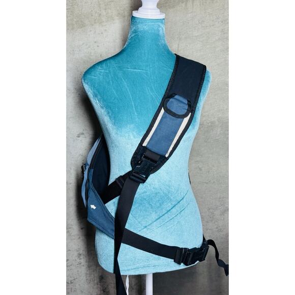 Vintage L.L. Bean Sling Backpack Blue Beige Crossbody Daypack Adjustable Strap main image 11